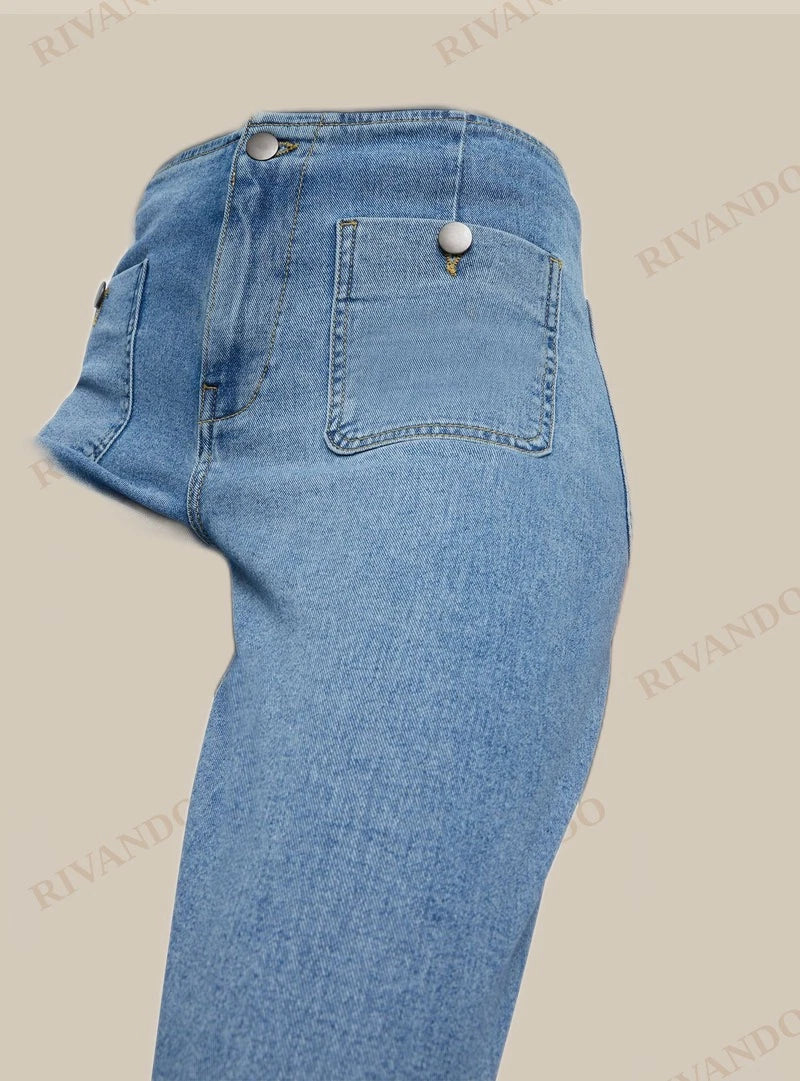 Wide-leg jeans with patch pockets